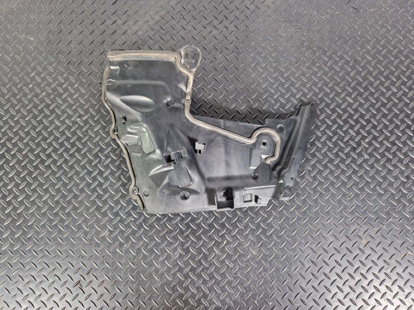 14-21 MERCEDES-BENZ C250D W205 GENUINE ENGINE COMPARTMENT PANEL A2056200140