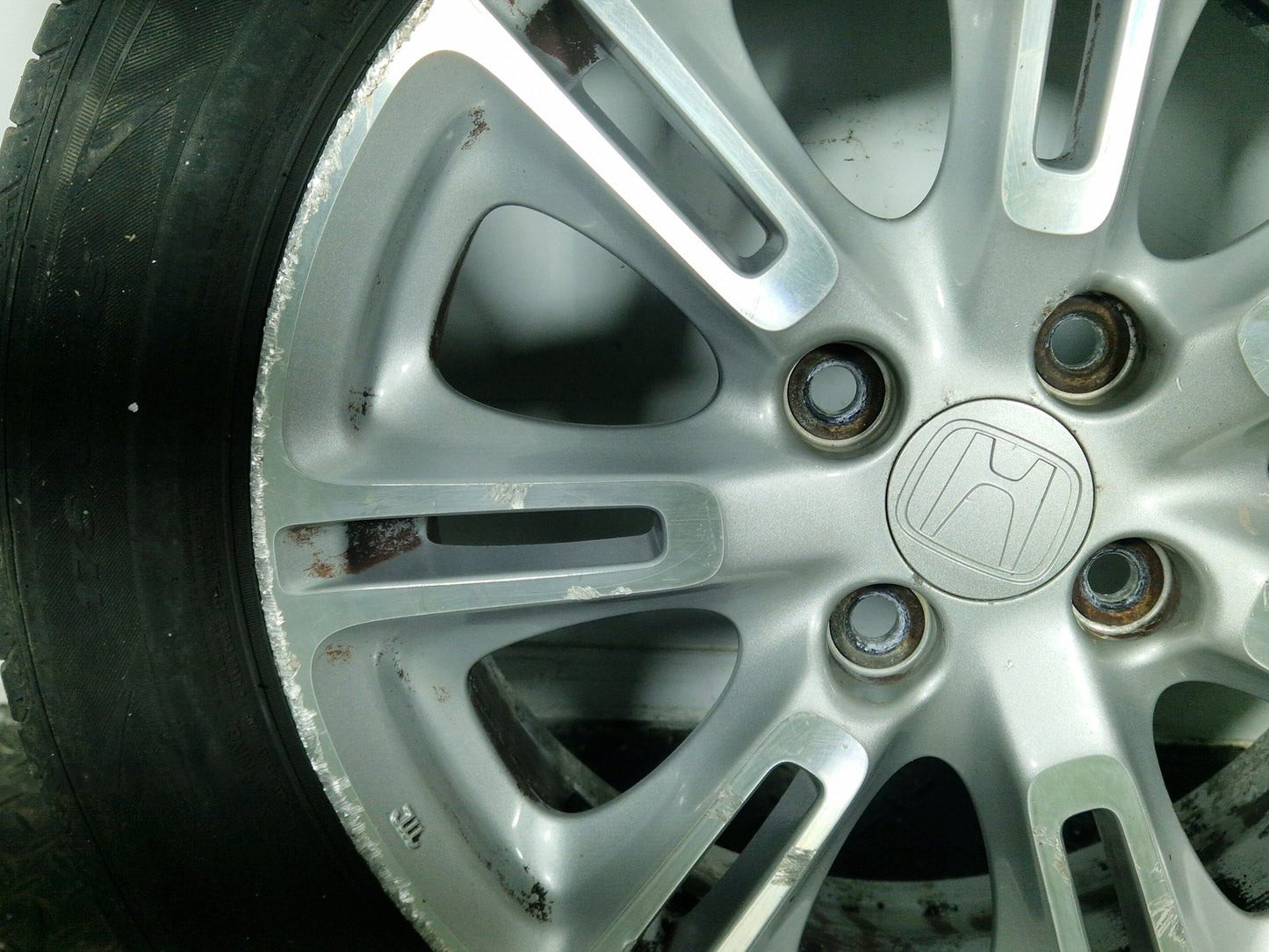 Honda Insight ZE2 Hatchback 17" Alloy Wheel with Tyre 6mm 175/65/15