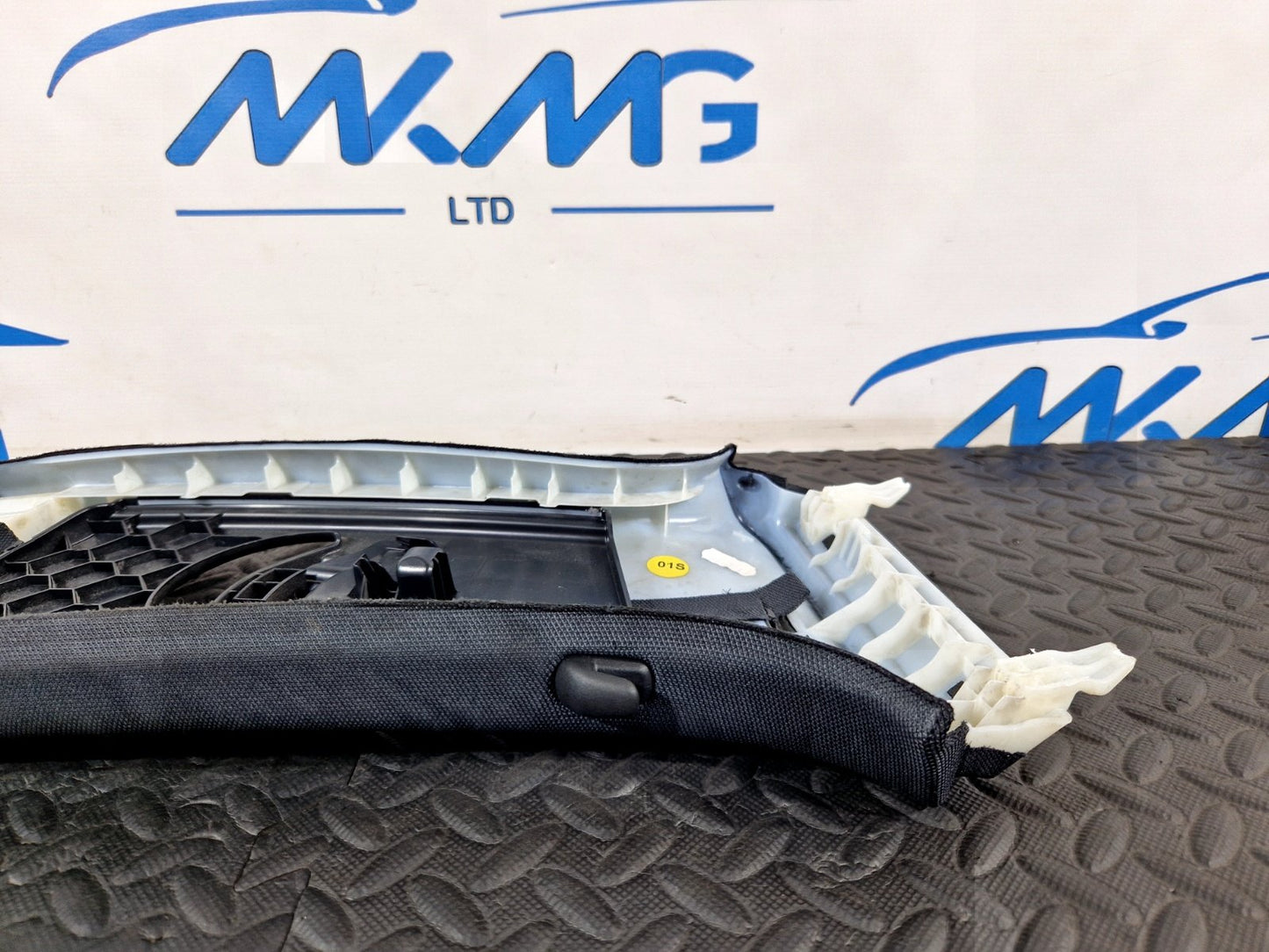 16-19 AUDI A4 B9 LEFT PASSENGER SIDE UPPER B PILLAR TRIM COVER PANEL 8W0867243D