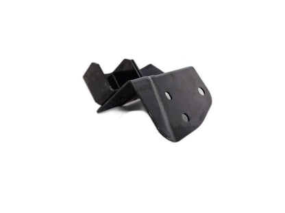 MERCEDES-BENZ C CLASS W205 LEFT MOUNTING BRACKET A2056100330