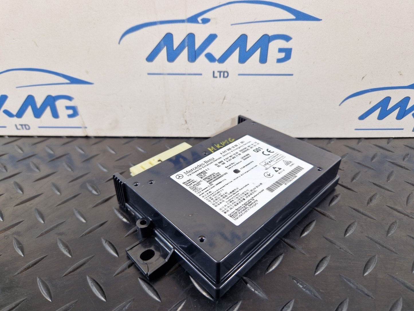 18-ON MERCEDES BENZ A CLASS W177 OEM RADIO CONTROL HEAD UNIT MODULE A2479001809