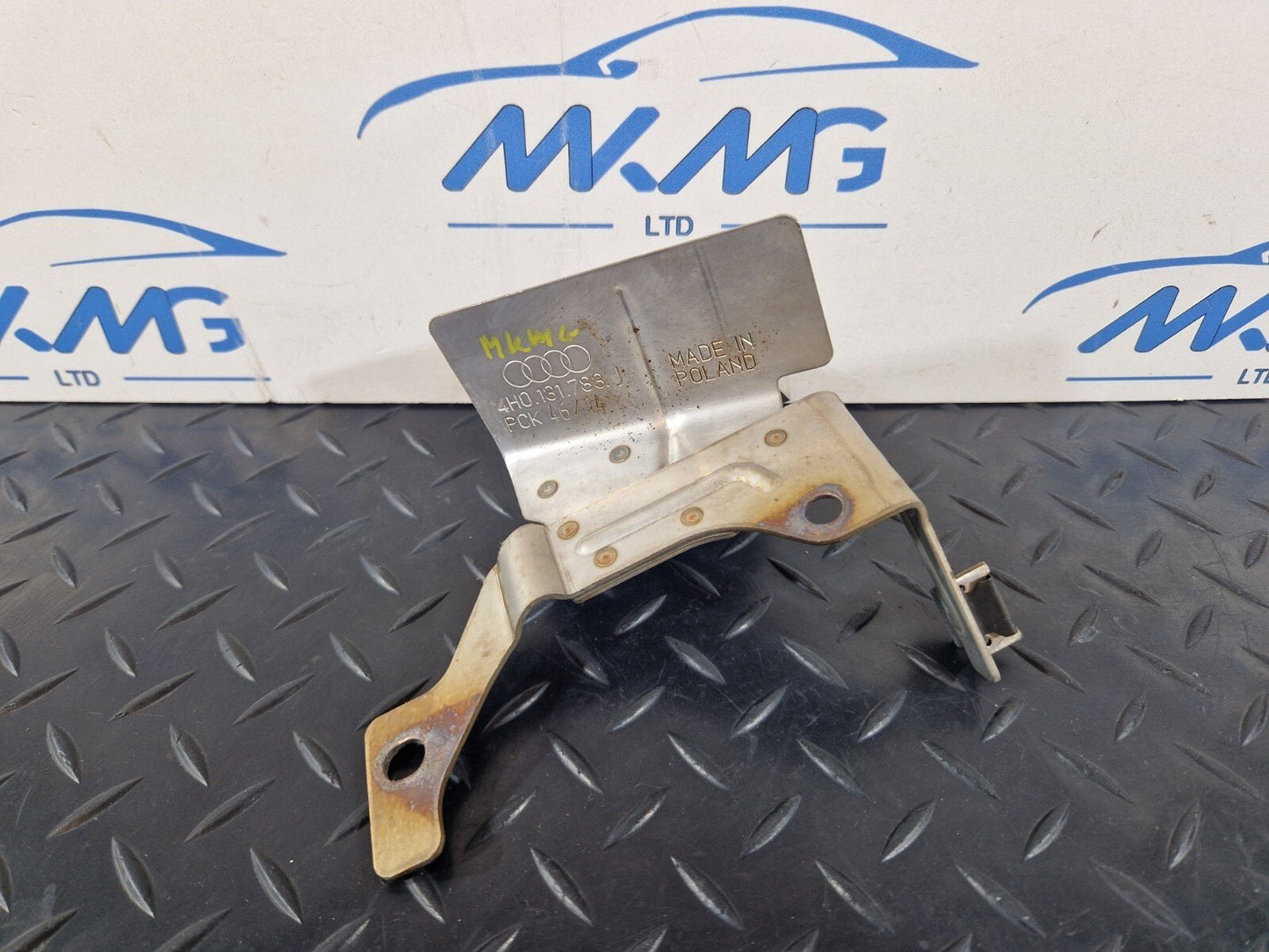 12-18 AUDI A6 C7 RIGHT SECONDARY AIR PUMP HEAT SHIELD 4H0131783J
