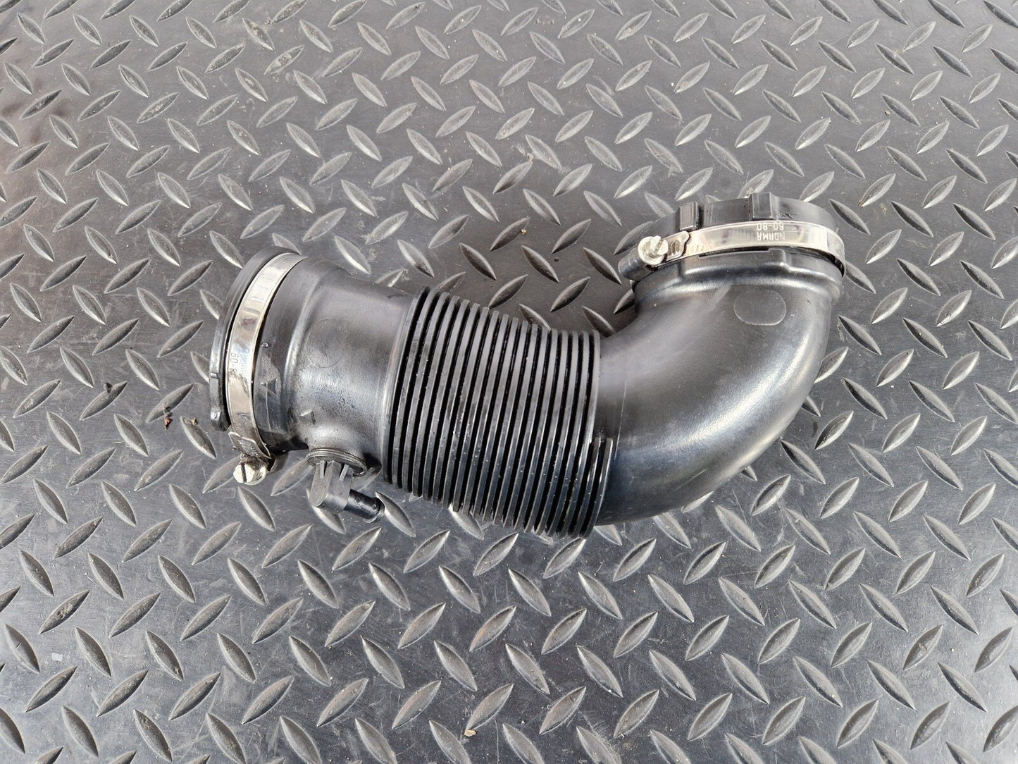 16-24 AUDI A5 F5 2.0 TFSI PETROL AIR INTAKE INLET HOSE PIPE 06L129629A