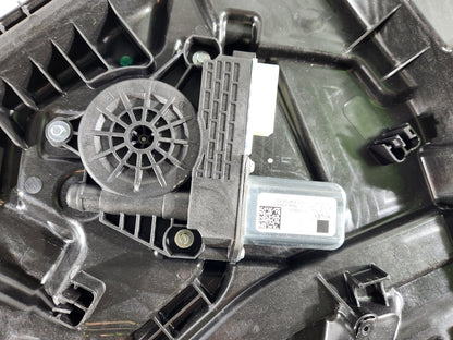 BMW 118i F40 Front Right Door Window Regulator 5A02FB2