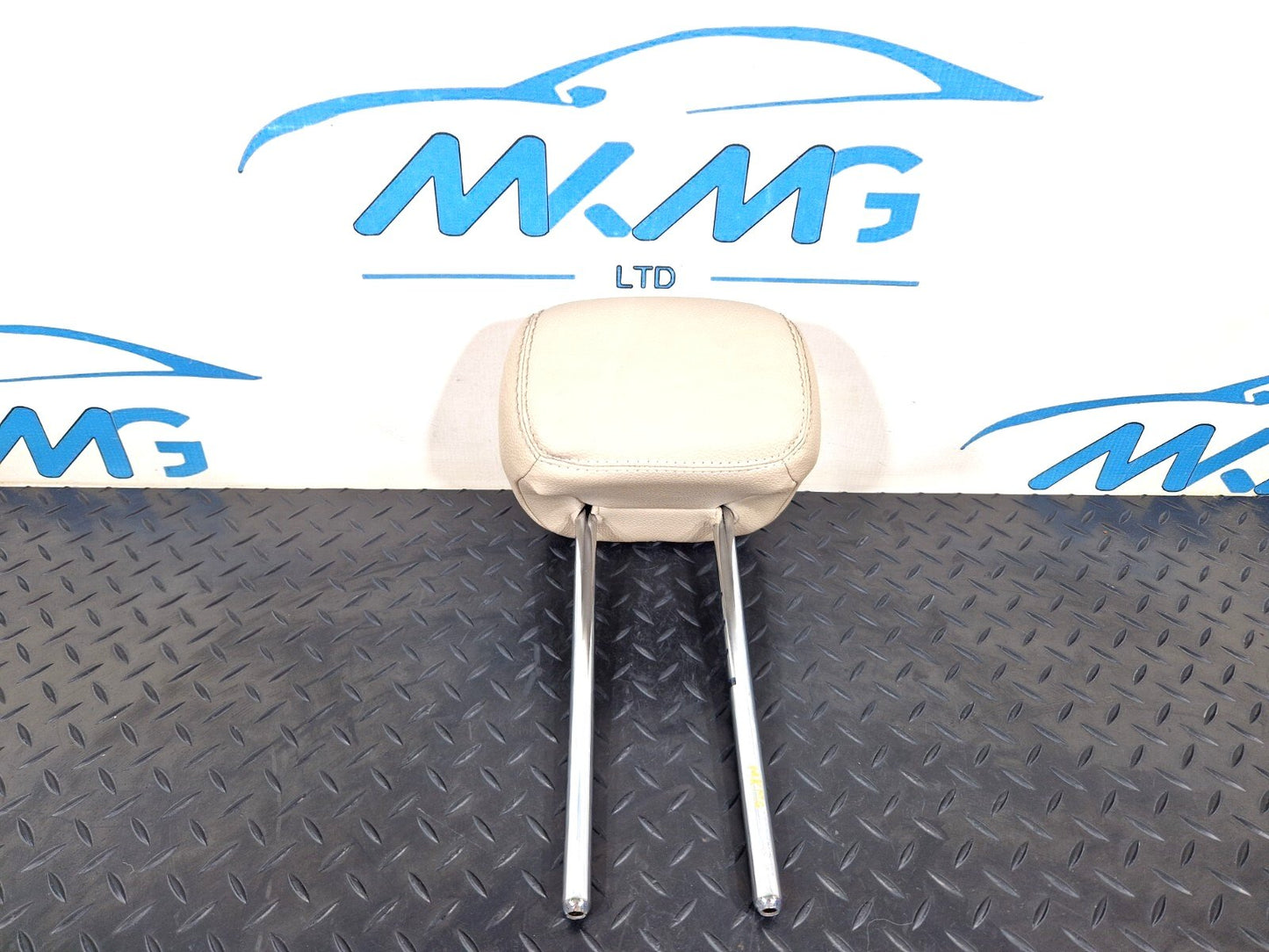 14-21 MERCEDES-BENZ C-CLASS C250D W205 REAR SEAT CENTER LEATHER HEAD REST
