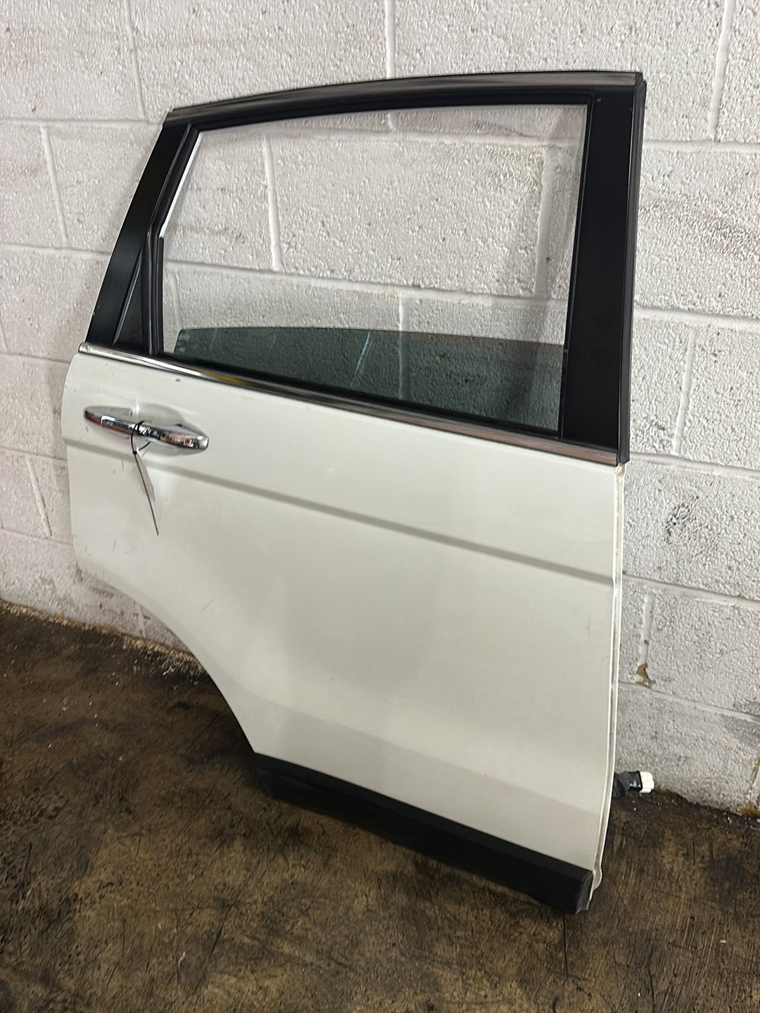Honda CR-V MK3 FL (RE58) SUV Rear Right O/S Driver Complete Door in White