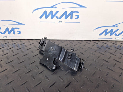 16-19 AUDI A4 B9 FRONT RIGHT B PILLAR SEAT BELT GUIDE GUIDE BRACKET 8W0867192
