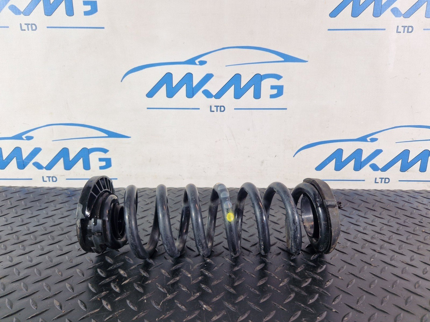 16-22 MERCEDES BENZ X253 GENUINE REAR COIL SPRING A2053240184
