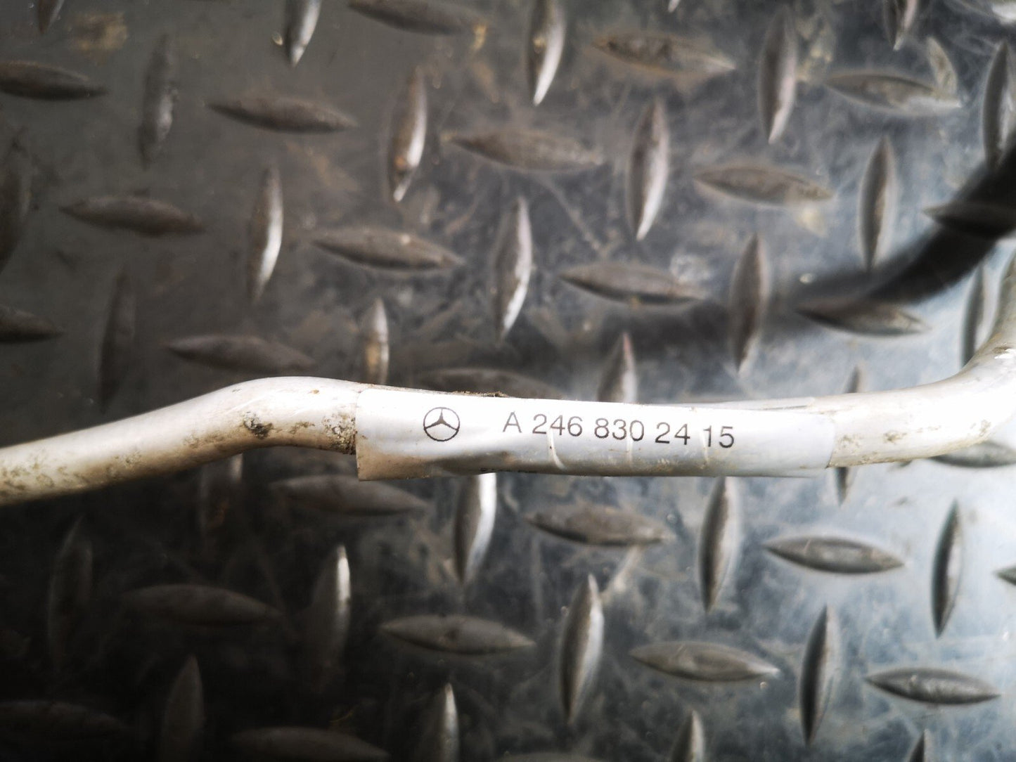 12-18 MERCEDES A B CLA-CLASS W176 W246 C117  AIR CONTITIONING PIPE A2468302415