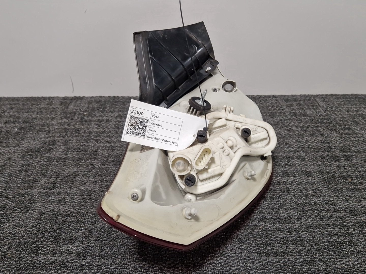 2014 Vauxhall Astra MK6 (J) (A3400) Genuine Rear Right O/S Driver Tail Light