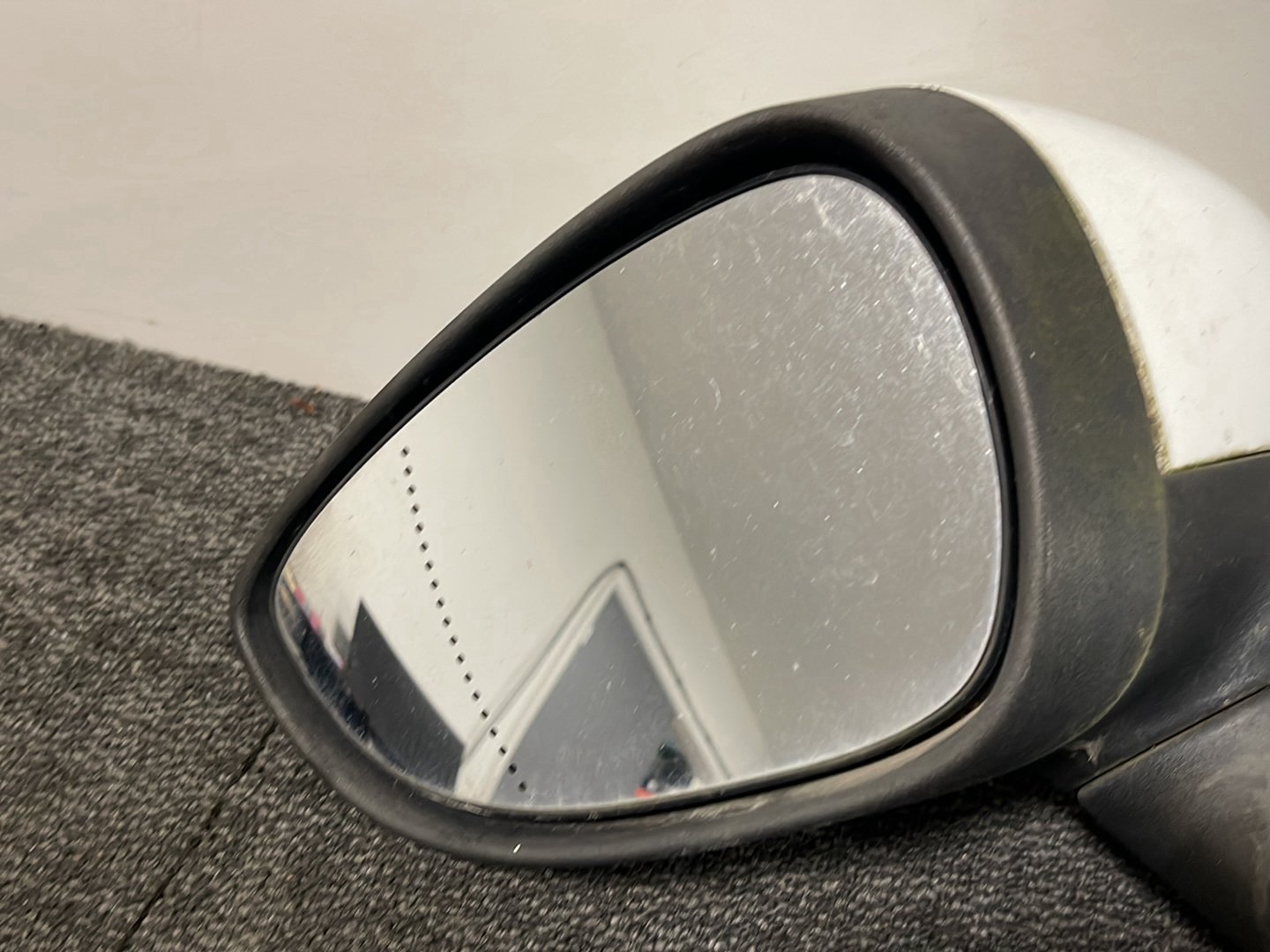 Ford Fiesta MK7 Hatchback Genuine Front Left Door Wing Mirror in Frozen White