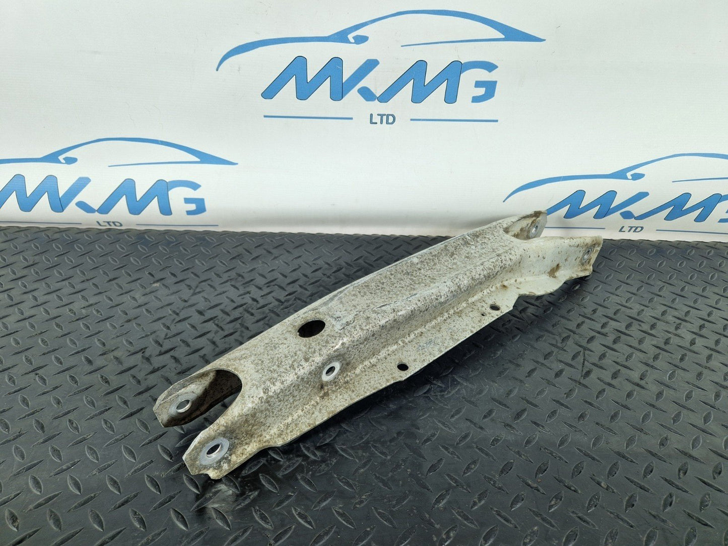MERCEDES A B CLA W246 W176 C117 REAR LOWER CONTROL ARM SPRING LINK A2463520202