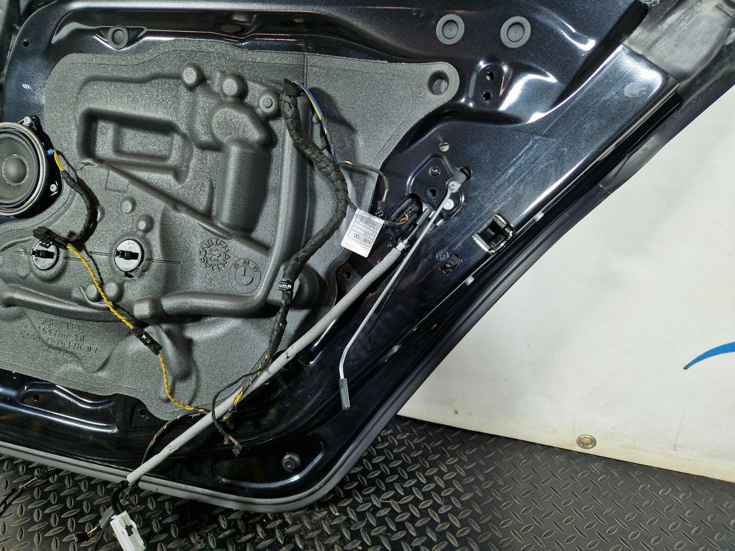 11-18 BMW 6 SERIES F06 GRAN COUPE REAR RIGHT O/S/R COMPLETE DOOR IN BLACK 475