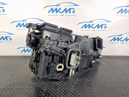 14-20 MERCEDES BENZ GLA X156 AIR CON HEATER MATRIX HOUSING BOX A2468302302
