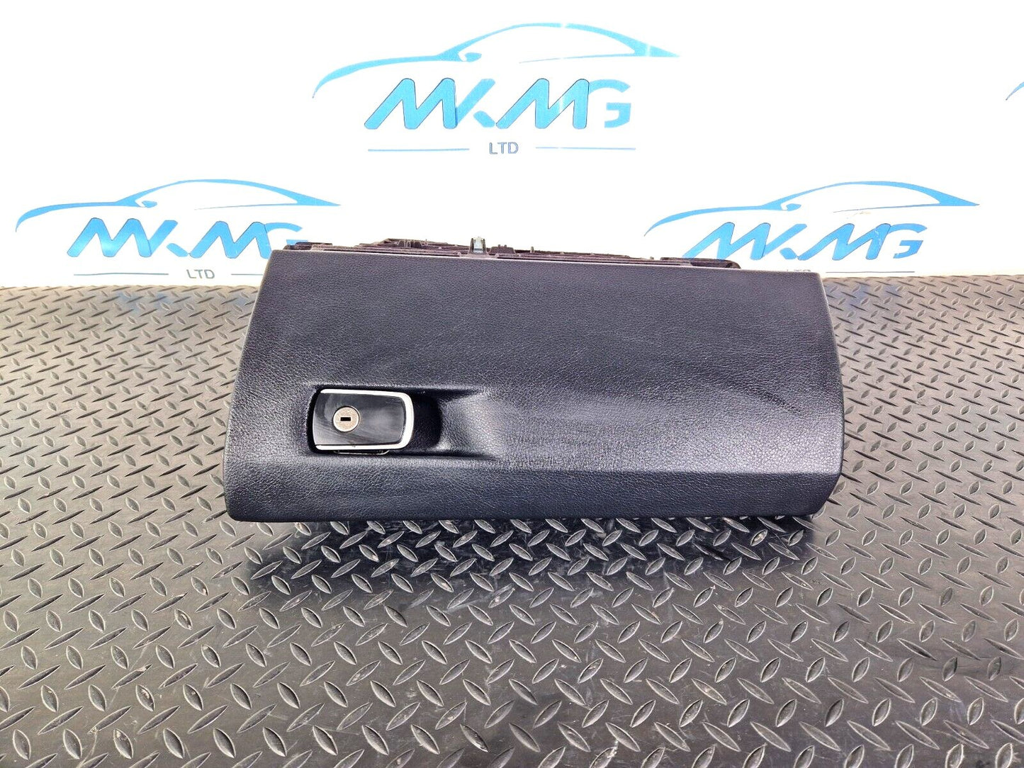 12-18 BMW 3 SERIES F30 LCI GLOVE BOX STORAGE COMPARTMENT 72758410 7227250