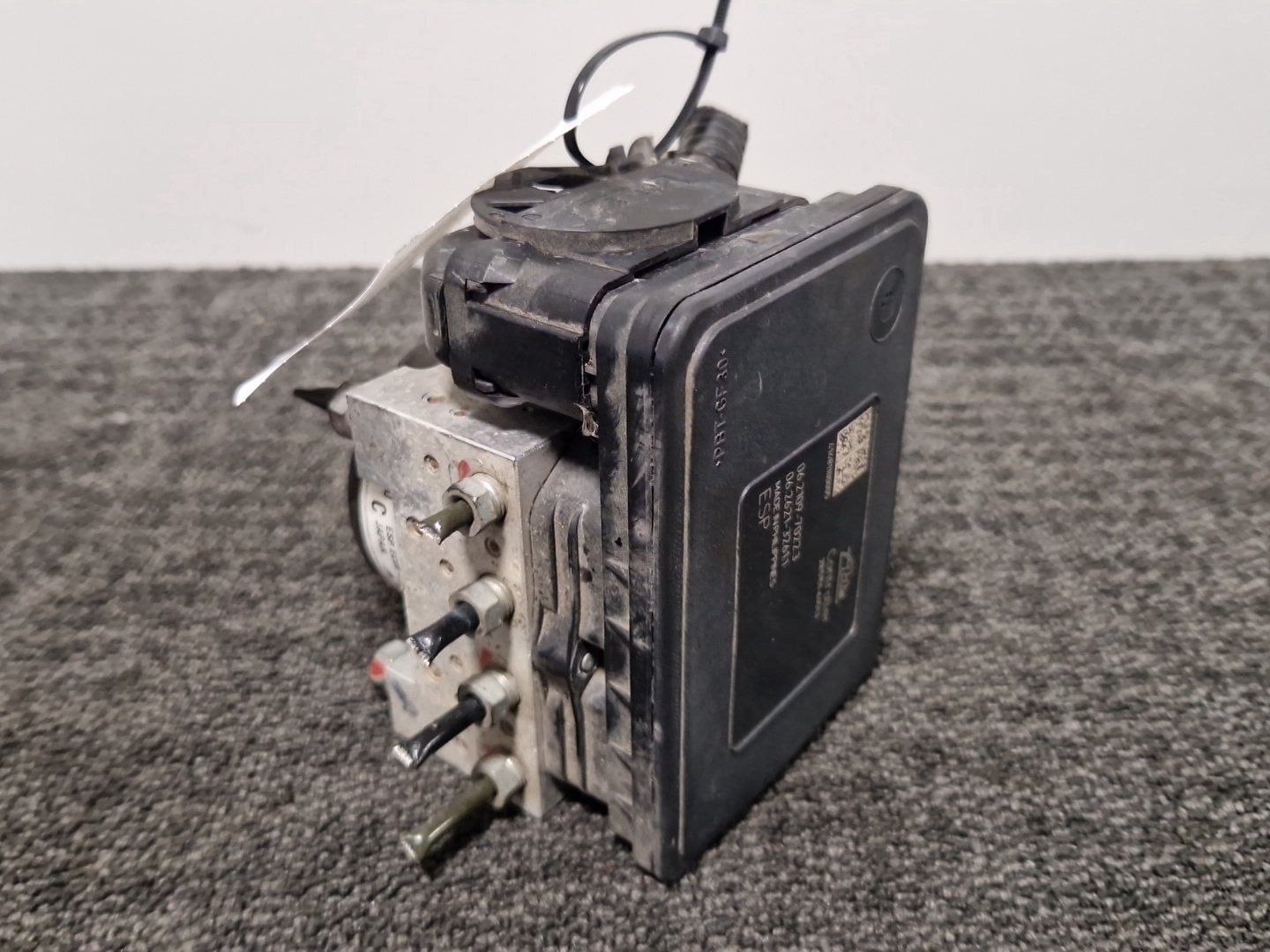 Mitsubishi Outlander PHEV MK3 Genuine ABS Pump Control Module 4670A990