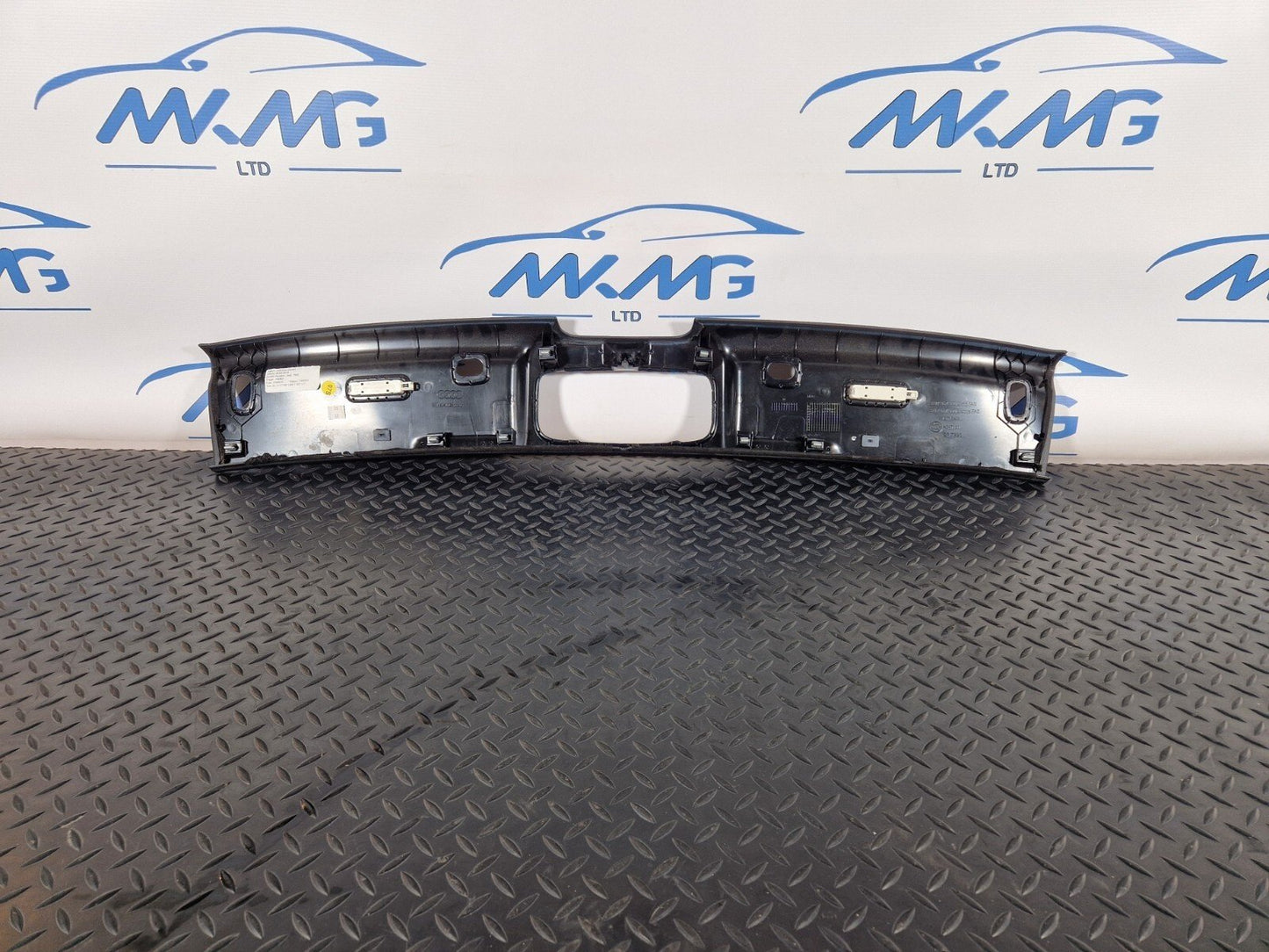Audi A5 F5 Top Windscreen Mould 8W7867360