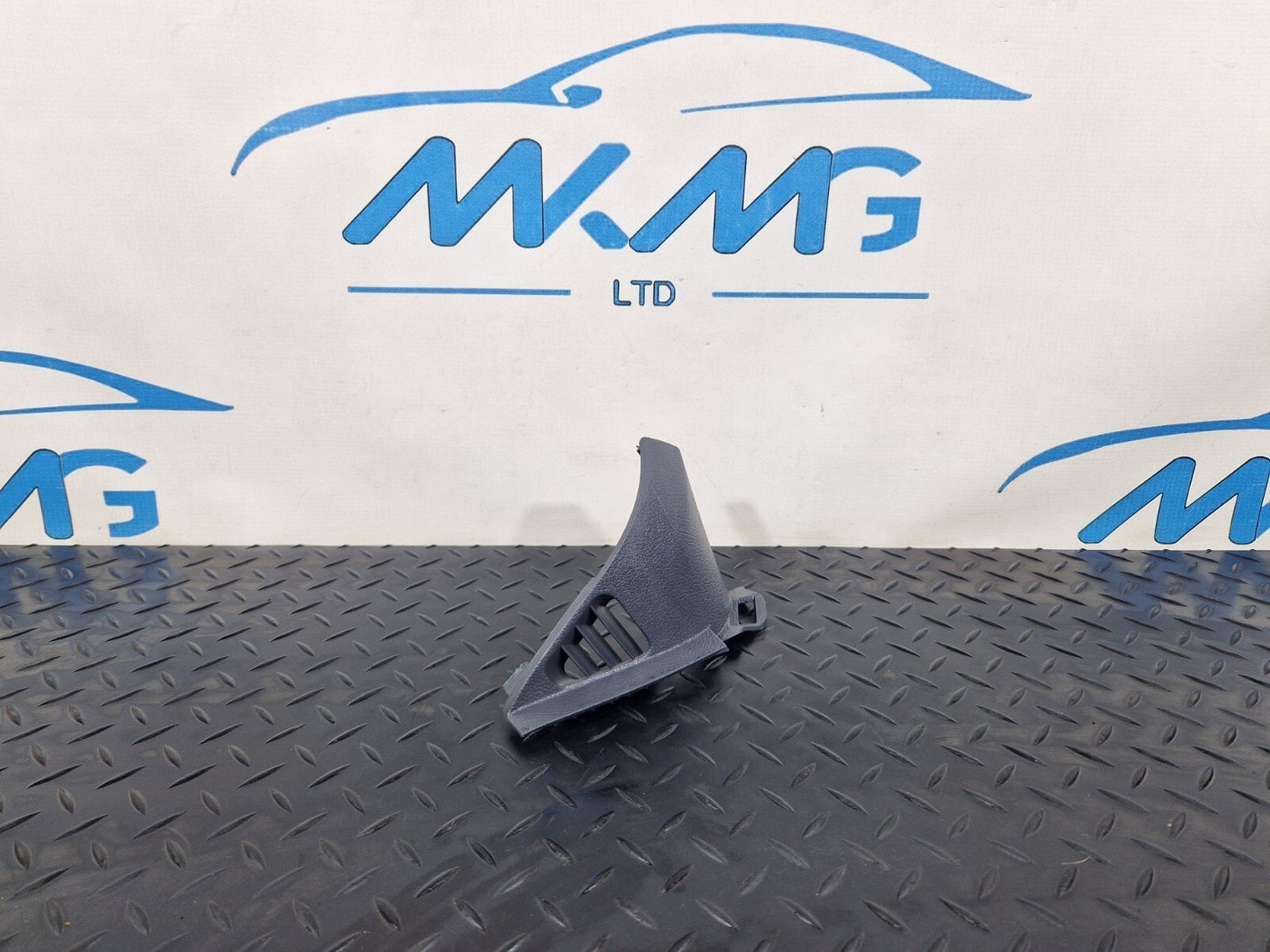 18-ON MERCEDES BENZ SPRINTER W907 COVER INSTRUMENT PANEL A9106803801