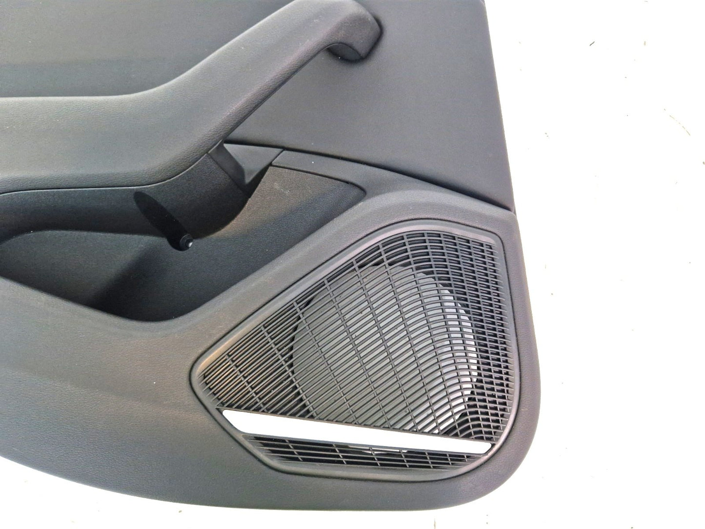 16-19 AUDI A4 B9 GENUINE OEM REAR LEFT PASSENGER SIDE DOOR CARD PANEL 8W0867487