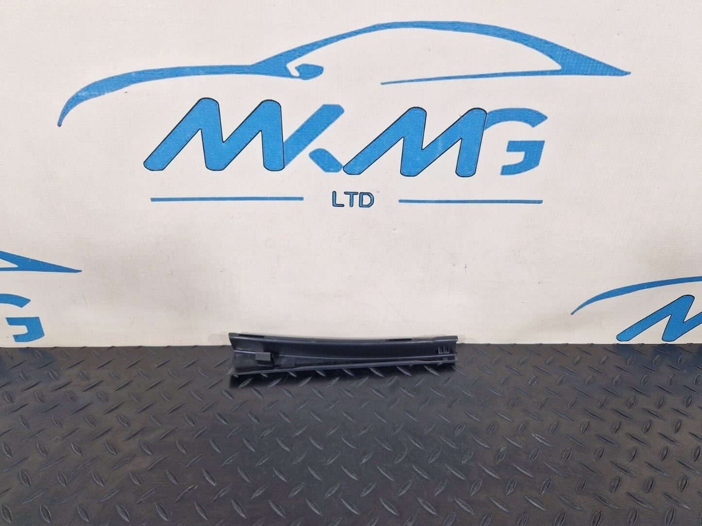 16-19 AUDI A4 B9 LEFT SIDE FRONT A PILLAR TRIM 8W0868203A