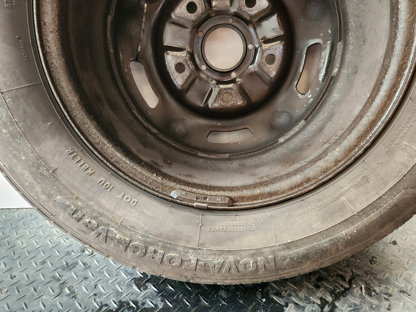 Ford Transit MK6 (V185) Cargo Van Steel Wheel with Tyre 215/75/16 ~6mm