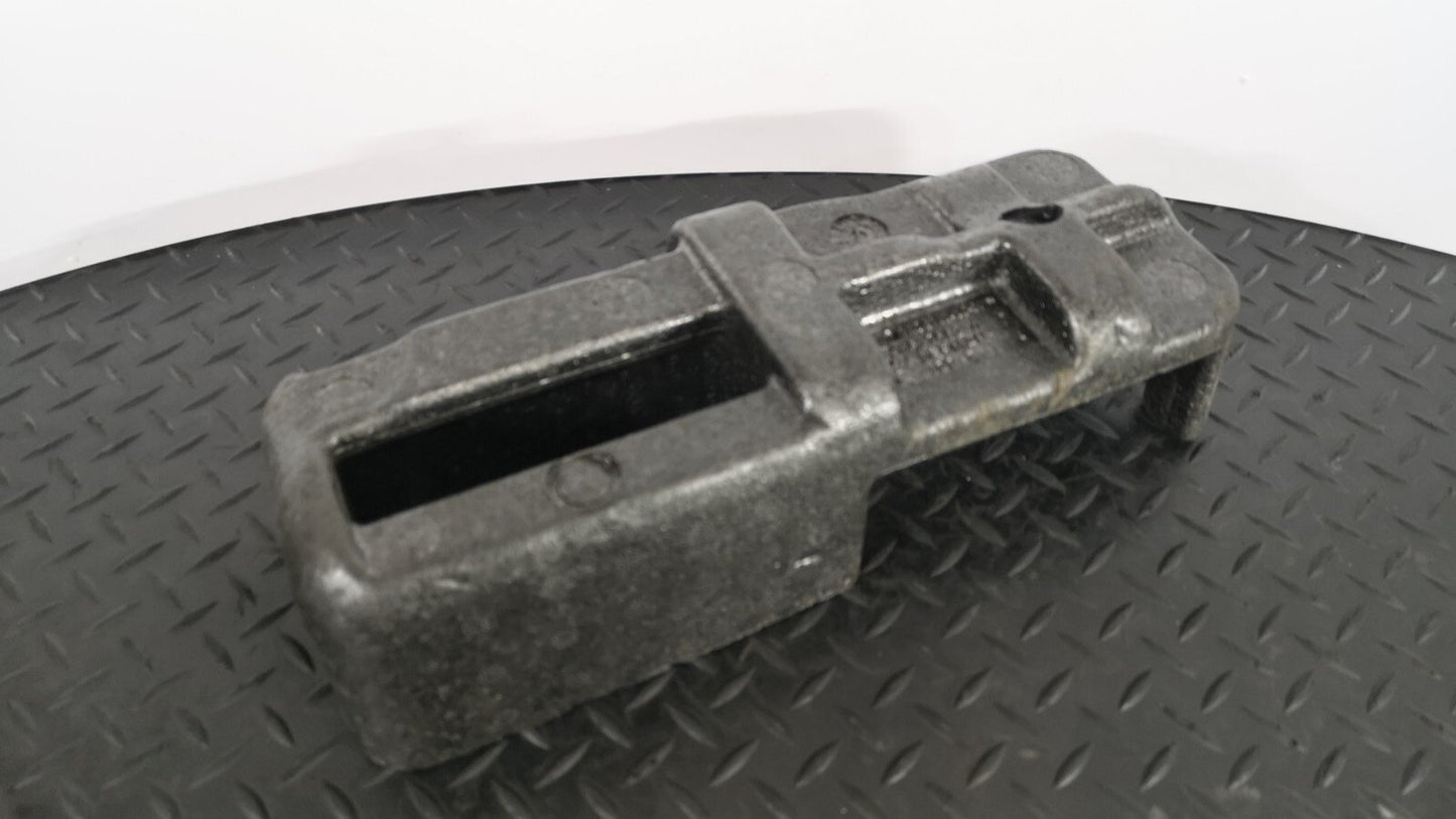 11-16 BMW M5 F10 5-SERIES SALOON BOOT COMPRESSOR PUMP HOLDER 6792430