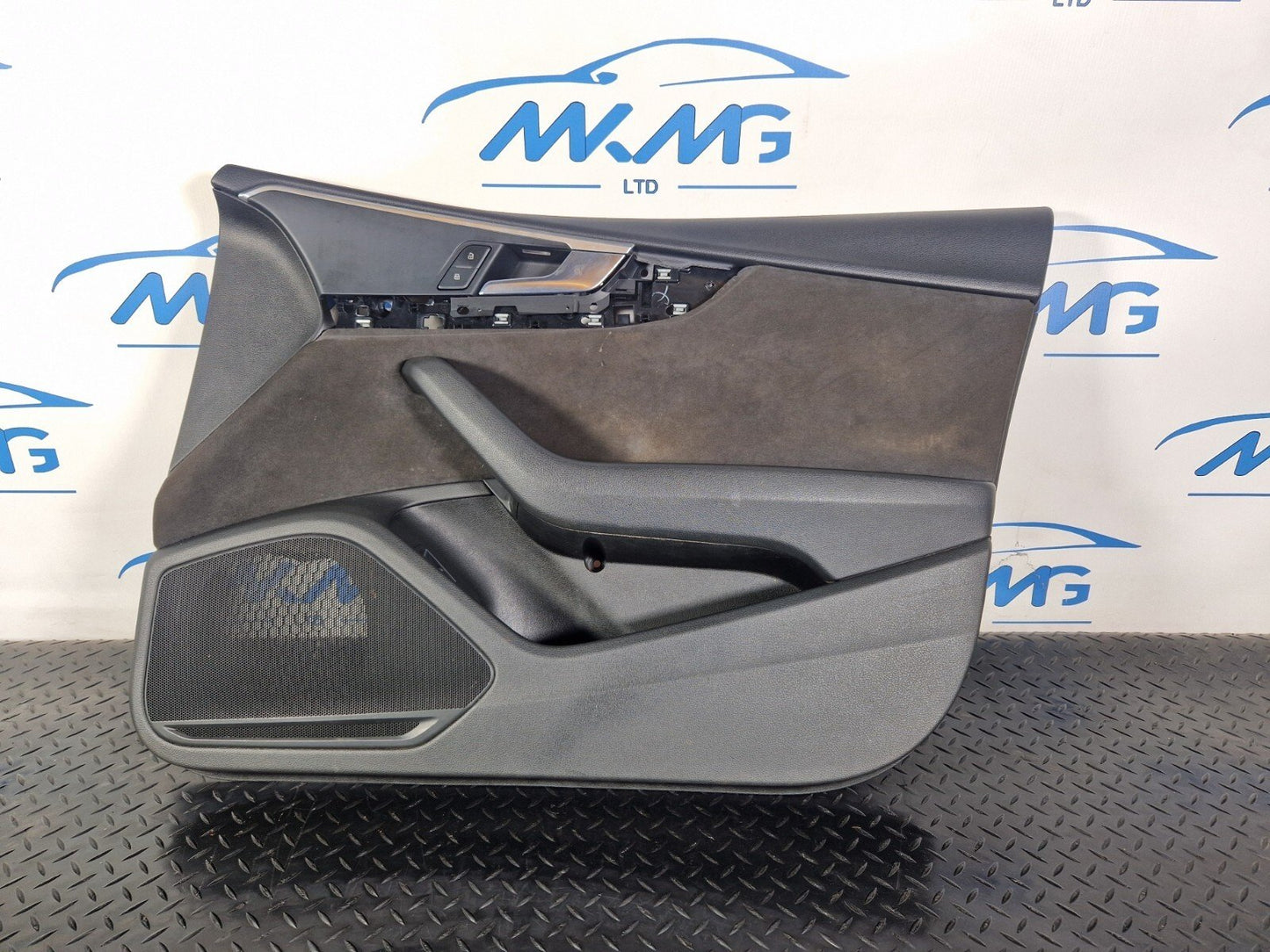 16-23 AUDI A5 F5 SPORTBACK S-LINE FRONT O/S DOOR CARD PANEL 8W8867134