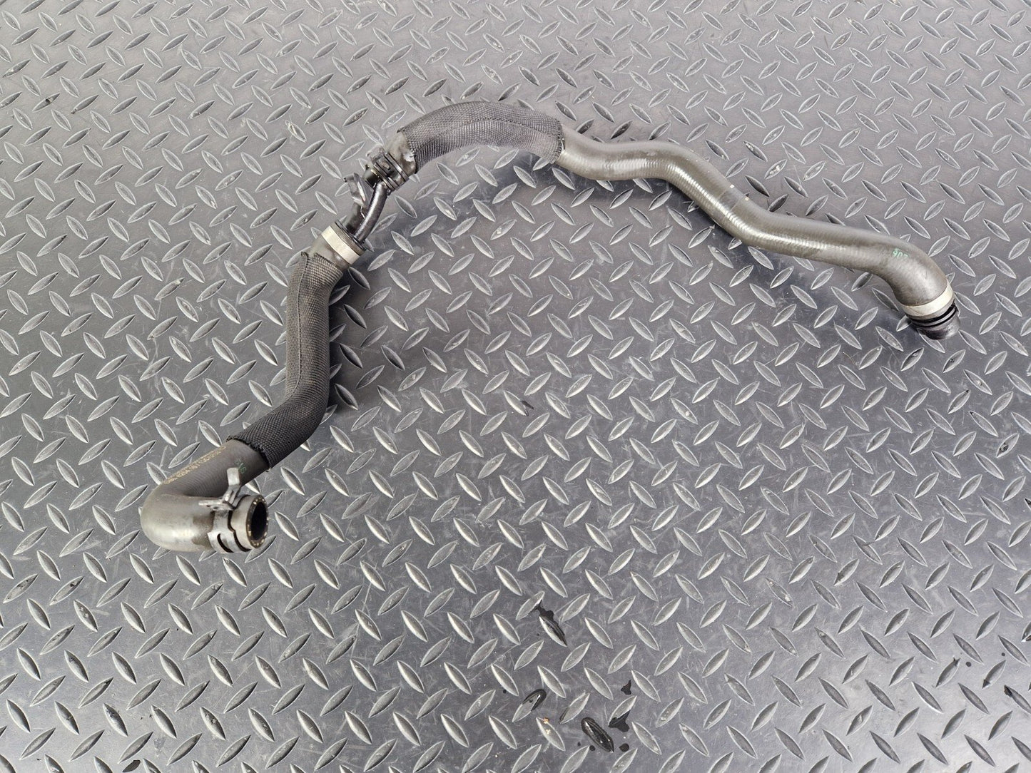 14-21 MERCEDES BENZ C200d W205 OEM HEATING WATER LINE HOSE PIPE A2058301802