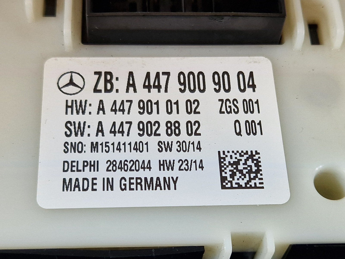 14-23 MERCEDES VITO W447 GENUINE OEM BODY CONTROL MODULE ECU A4479009004