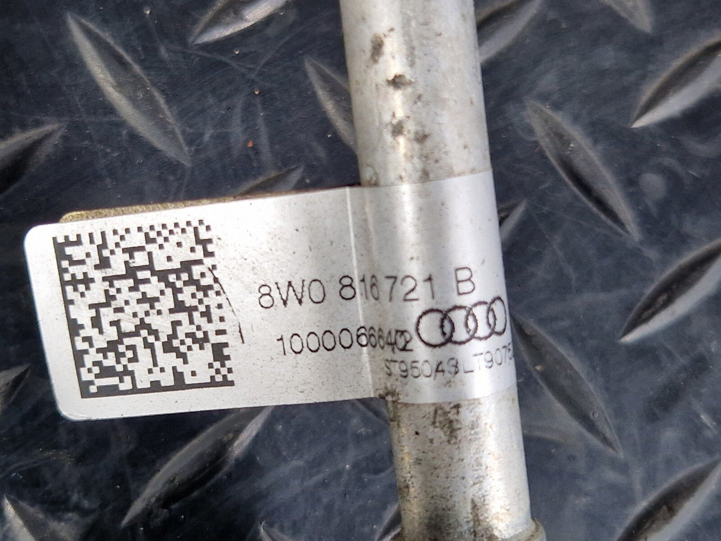 16-19 AUDI A4 B9 GENUINE AIR CONDITIONING AC PIPE HOSE 8W0816721B