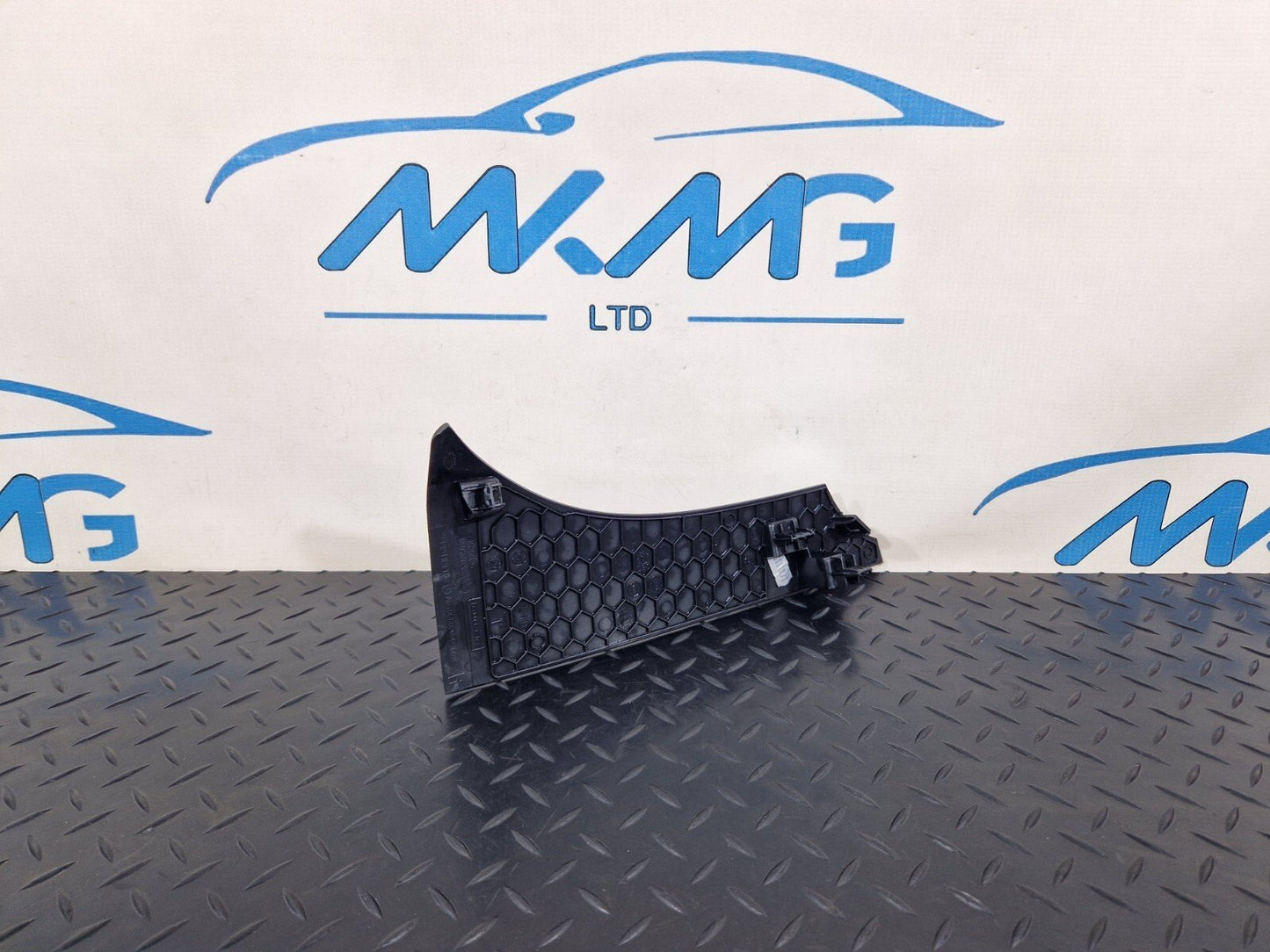 18ON MERCEDES SPRINTER W907 W910 DASHBOARD COVER LEFT N/S LOWER TRIM A9106803000