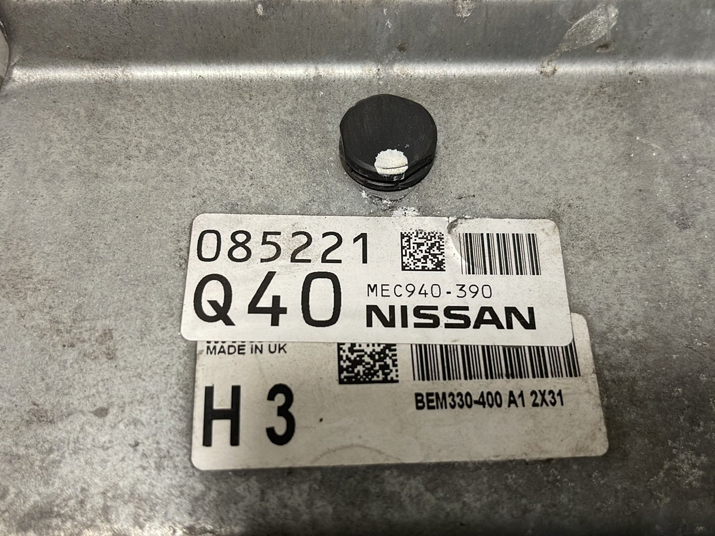 Nissan Juke MK1 (F15) SUV Genuine Engine Control Unit ECU MEC940-390 BEM330-400