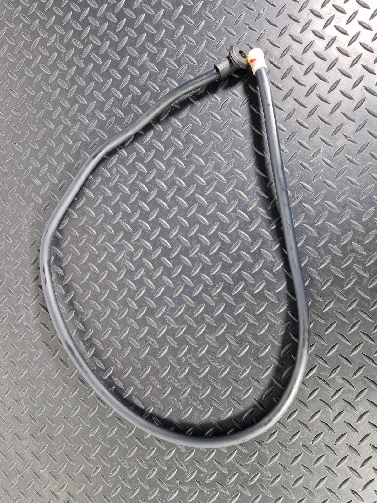 10-15 AUDI Q7 4L 3.0 TDI V6 SUNROOF WATER DRAIN  HOSE PIPE 8E0877242