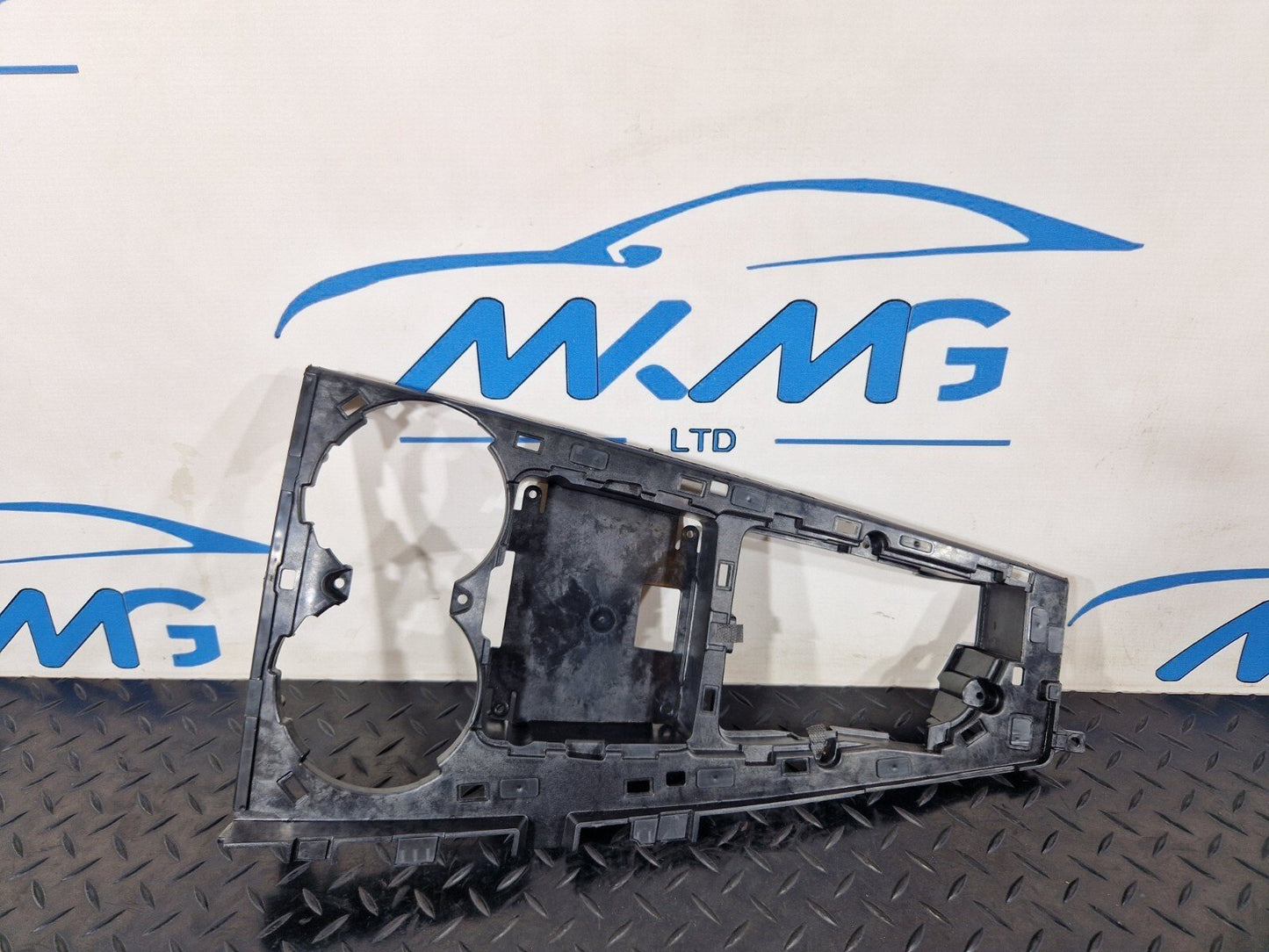 16-19 AUDI A4 B9 GENUINE CENTRE CONSOLE TRIM 8W2864261A