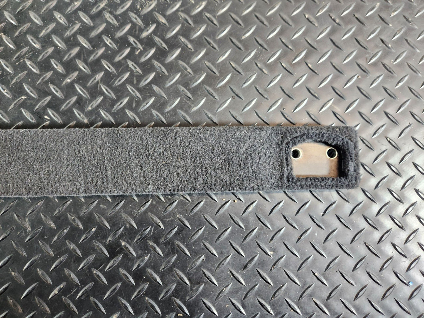 10-18 VW TOUAREG 7P OEM RIGHT REAR BOOT FLOOR CARPET INSERT TRIM 7P6863528A