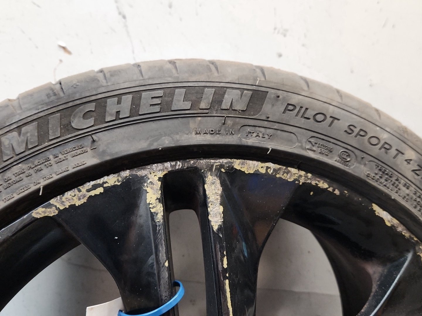 Mercedes CLC-Class W203 17" Alloy Wheel with Tyre 225/45/17 ~3mm A2034015302