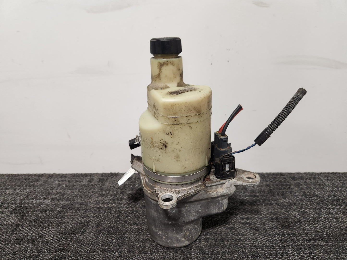 Volvo V50 MK2 FL (MW) Estate 2.0L Diesel Genuine Power Steering Pump