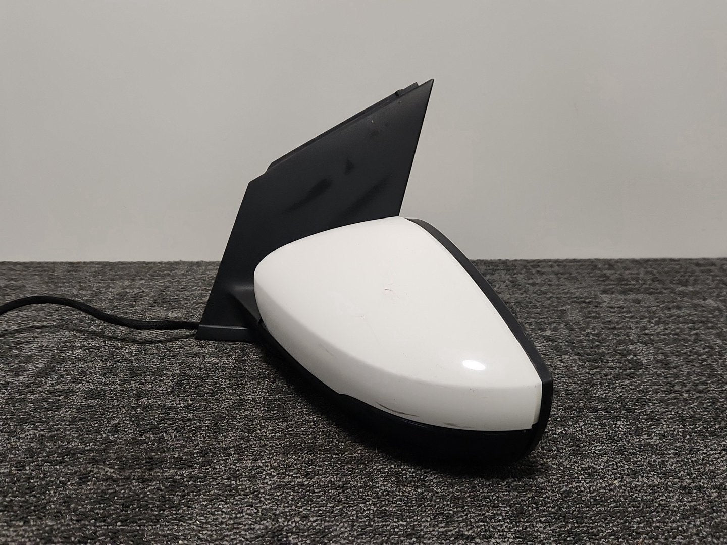 Volkswagen Polo 6R - MK5 Hatchback Front Left N/S Door Wing Mirror 6R0857933B
