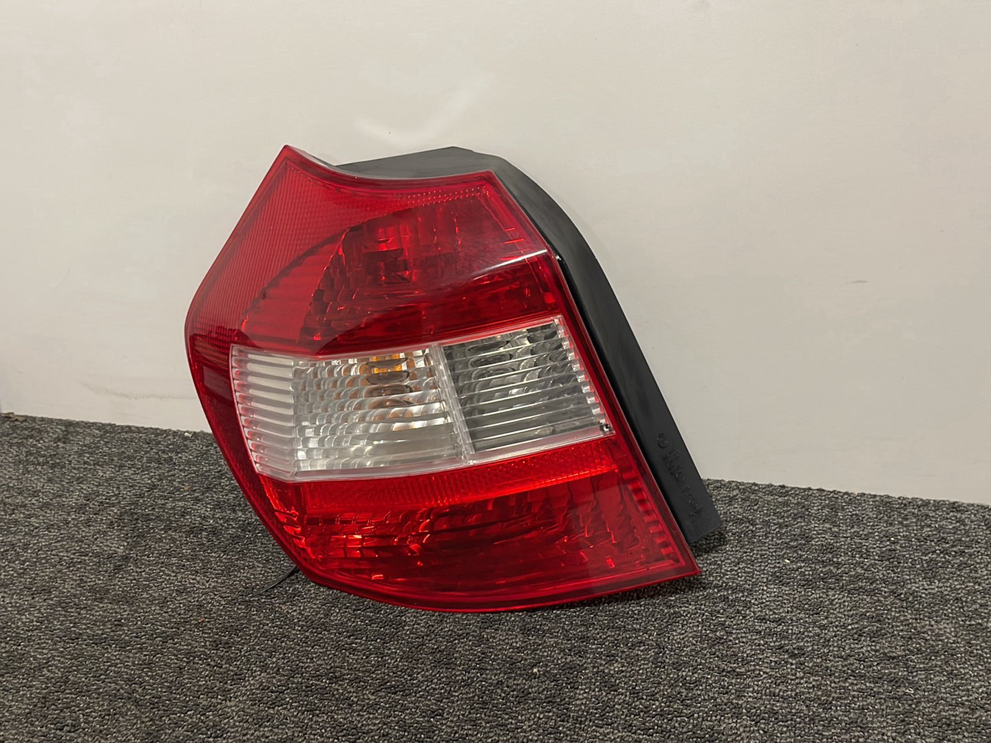 2025 BMW 116i E87 Genuine Rear Left N/S Passenger Tail Light 6924501