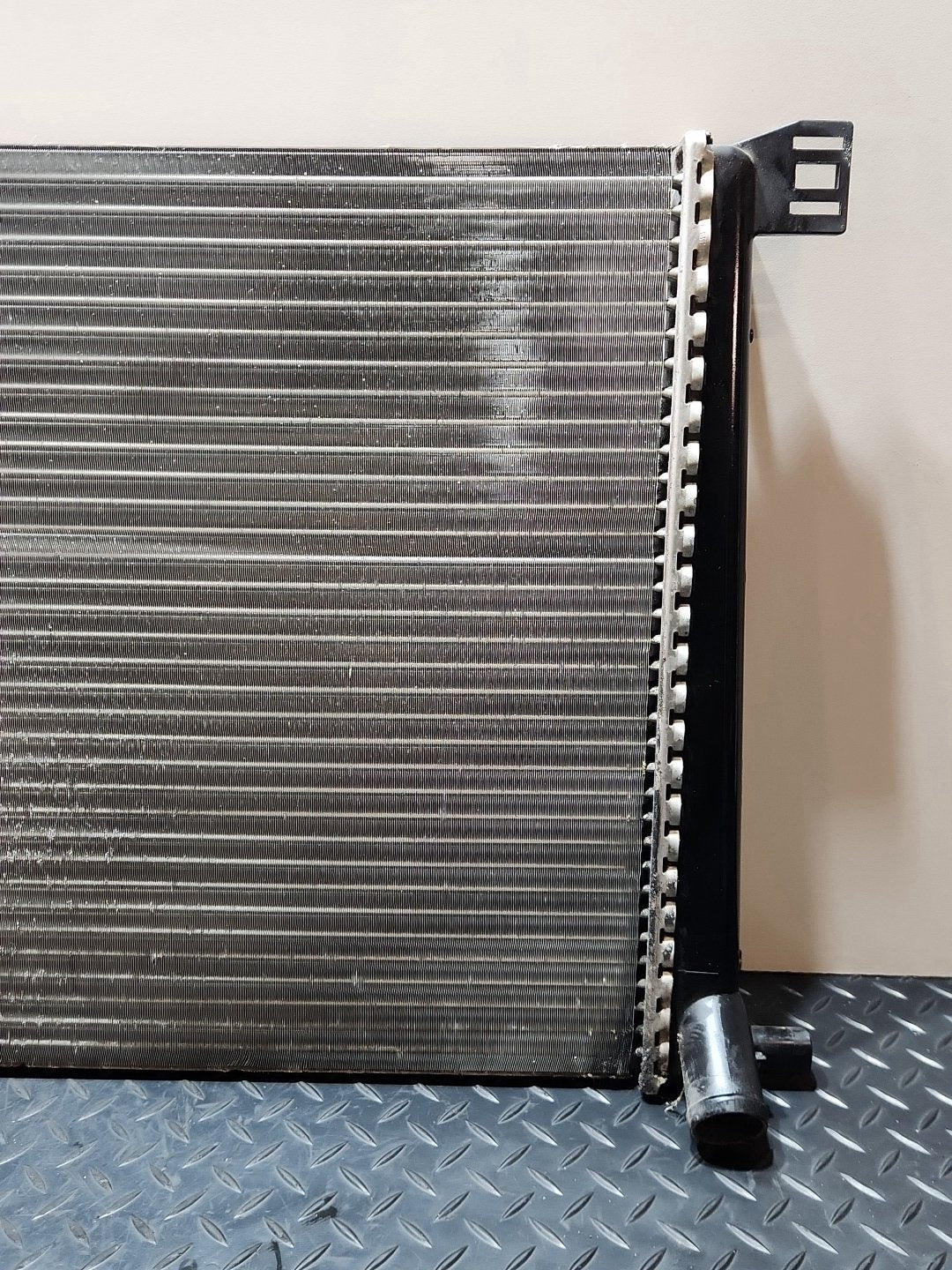 Mini Cooper Clubman 1.6L Petrol N16B16MO (N16B16A) Cooling Radiator 7535099-04