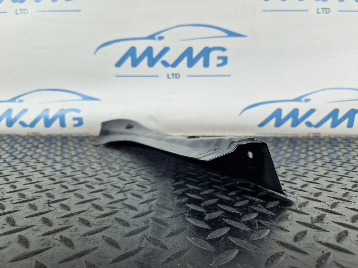 11-19 MERCEDES BENZ ML W166 GENUINE REAR LEFT UPPER D PILLAR TRIM A1666930163