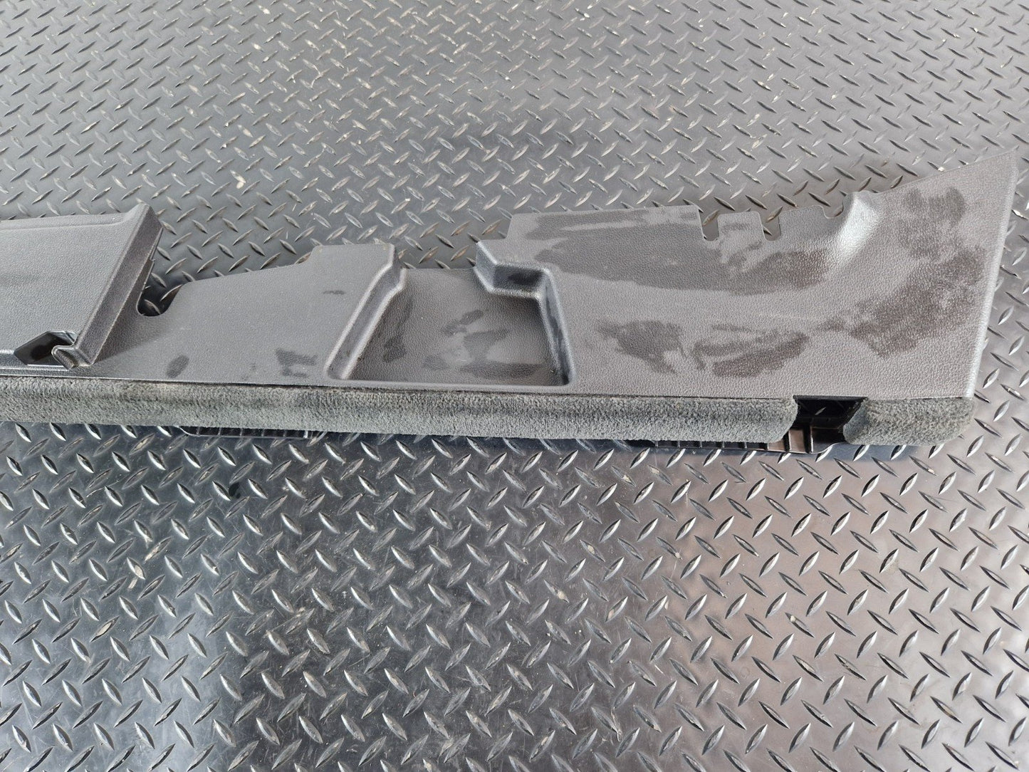 16-20 AUDI Q7 4M GENUINE RIGHT O/S DRIVER SIDE BOOT LINER TRIM 4M0863528F
