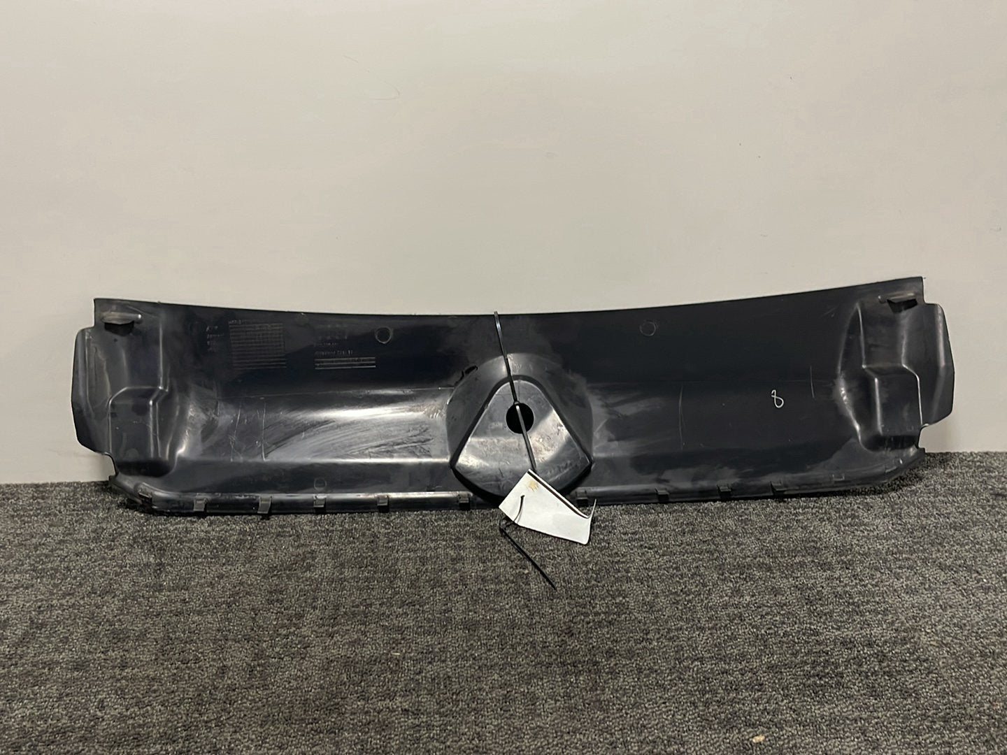 Audi A4 B9 Genuine Slam Panel Frame Plastic Upper Radiator Trim 8W0807081