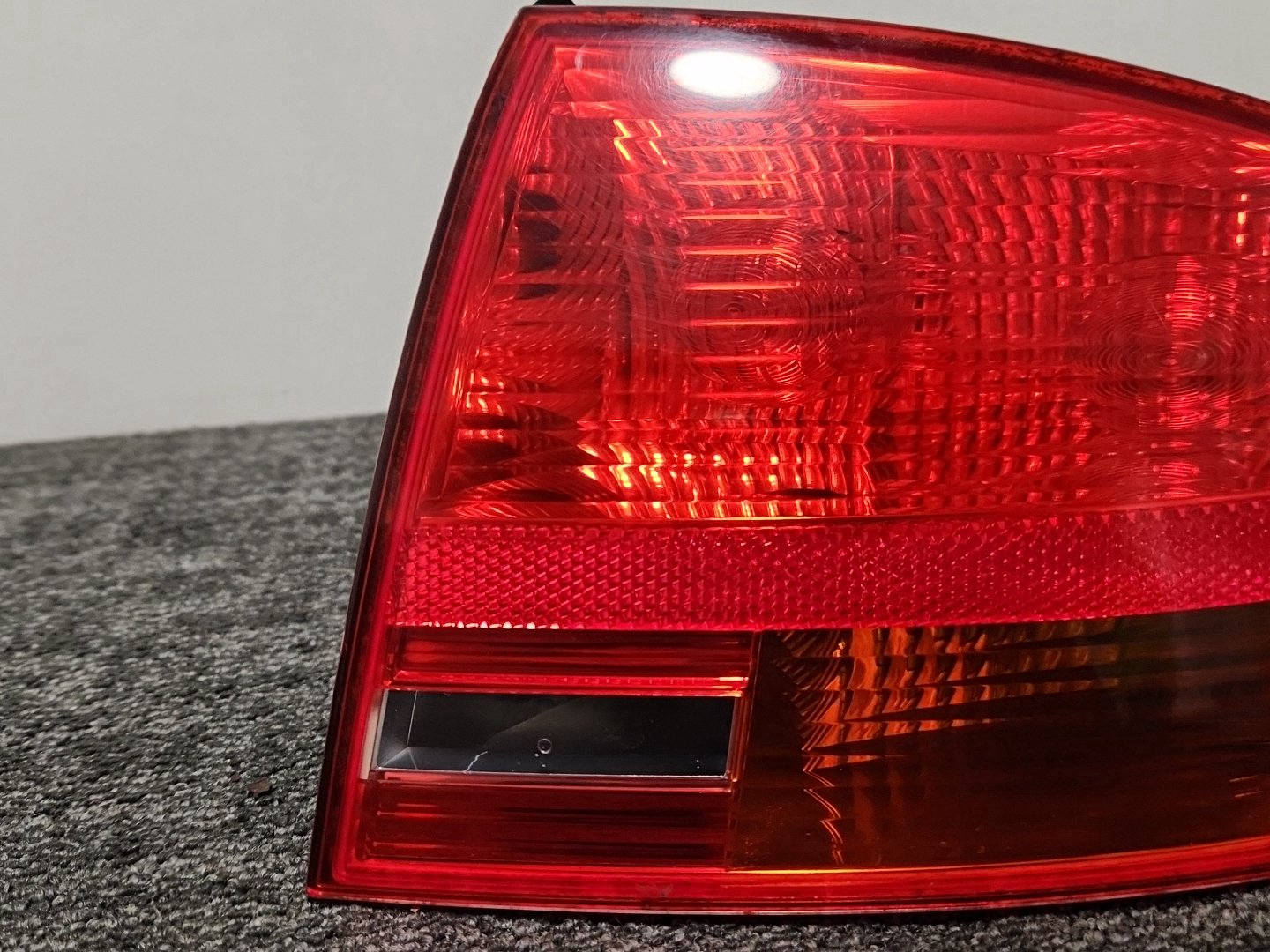 2006 Audi A4 B7 Genuine Rear Right O/S Driver Outer Tail Light