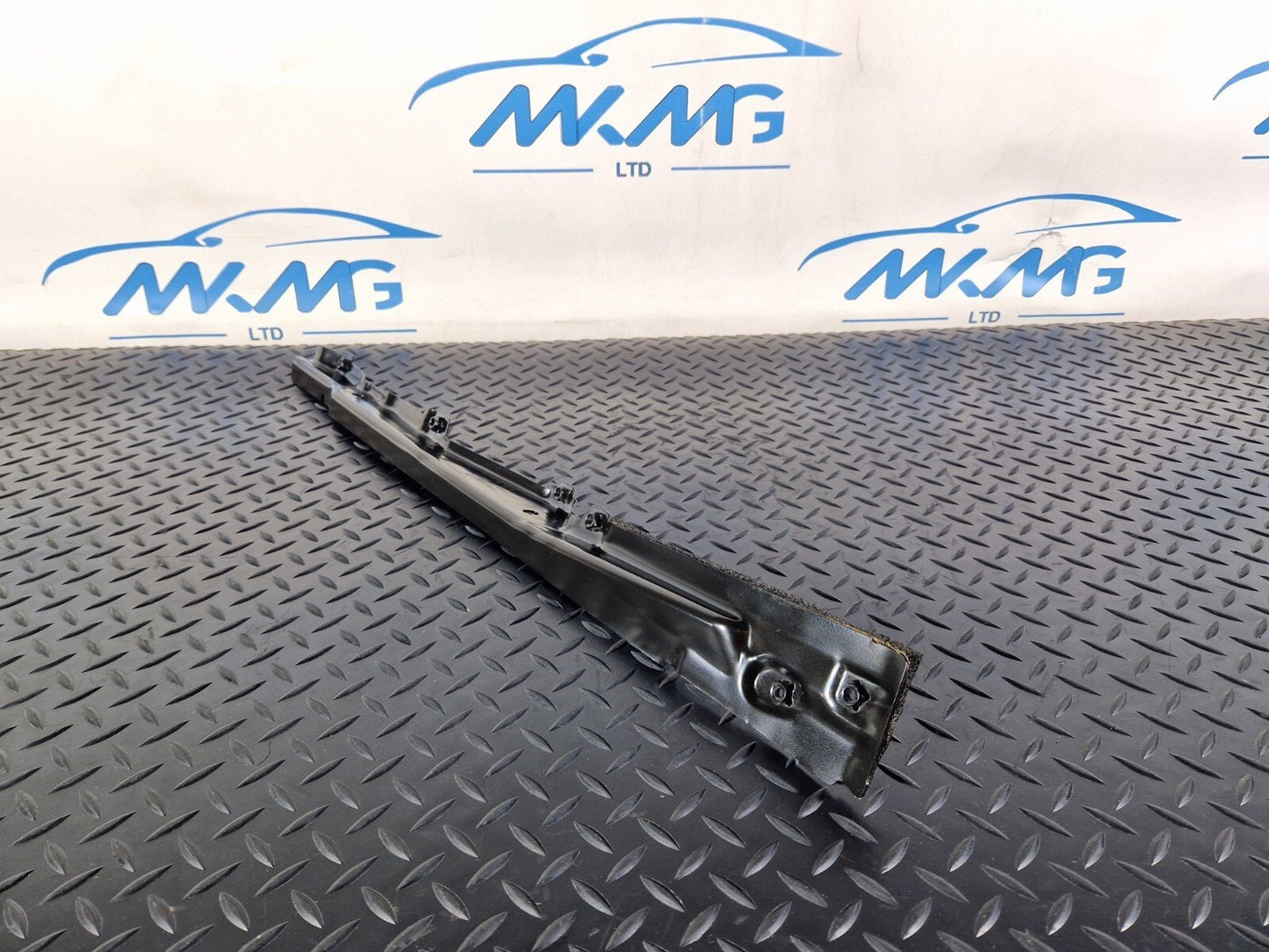 16-24 AUDI A5 F5 CONVERTIBLE GENUINE FRONT RIGHT COVER 8W7809890A