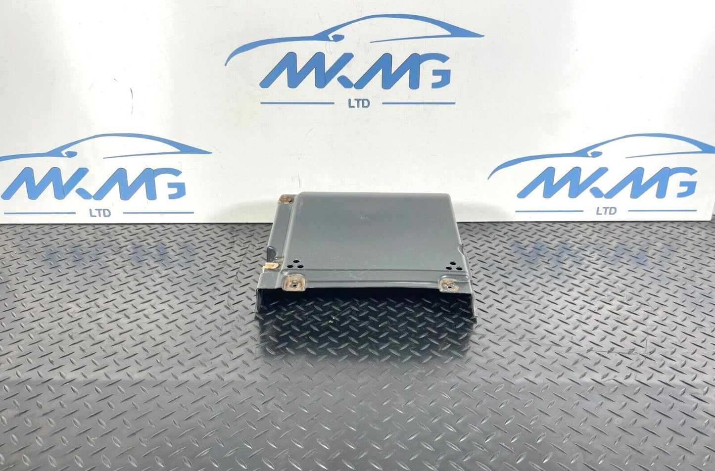 14-21 Active Tourer Mini Clubman One D F54 Left N/S Trim Cover Diffuser 7373449