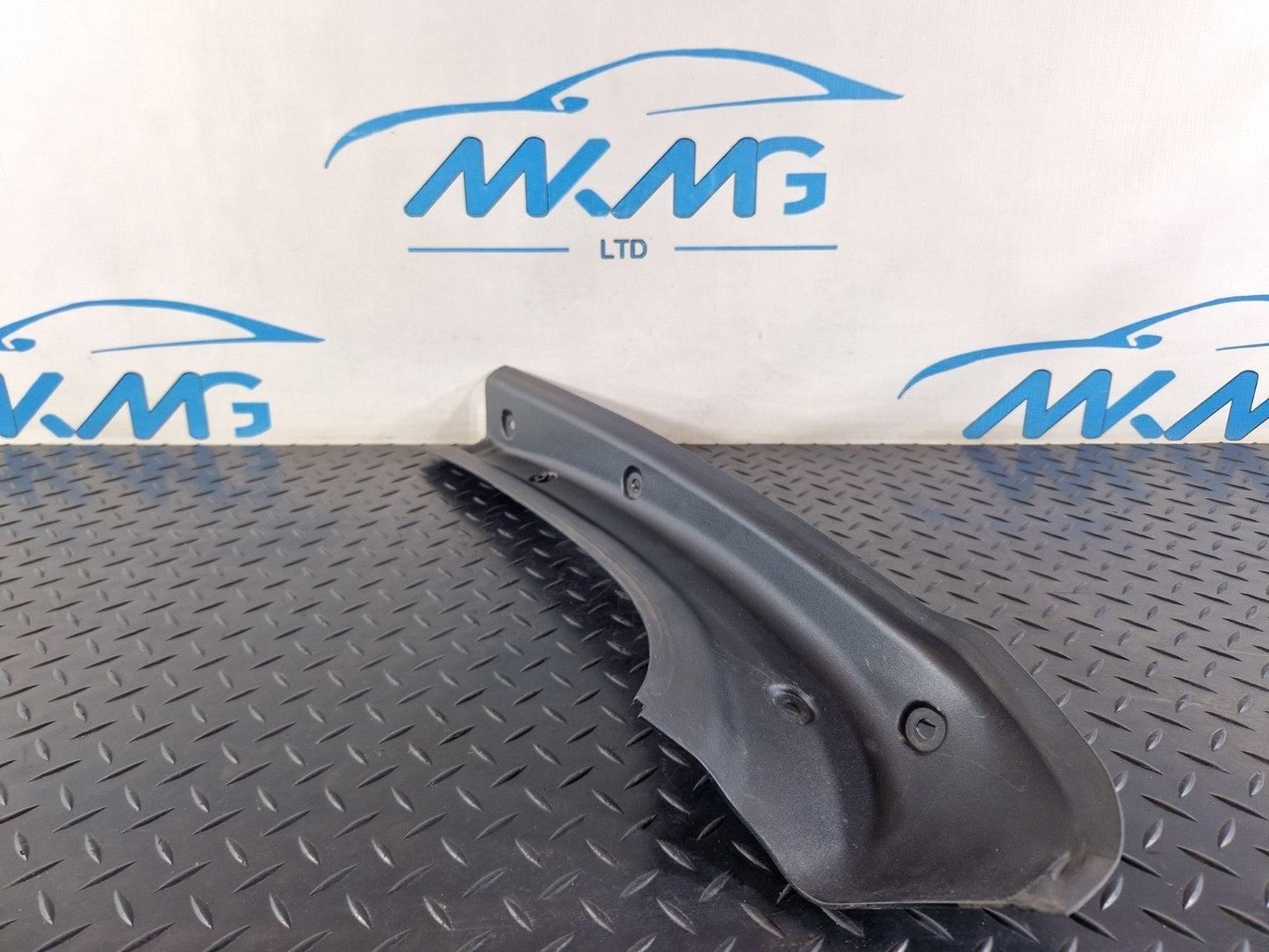 11-19 MERCEDES BENZ ML W166 GENUINE REAR LEFT UPPER D PILLAR TRIM A1666930163
