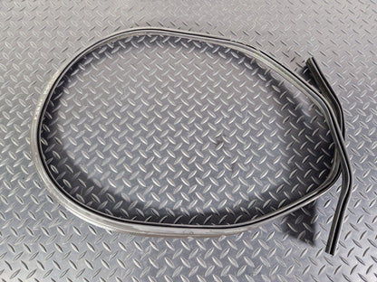 18-ON MERCEDES SPRINTER W907 BONNET RUBBER SEALING GASKET SEAL A9108871100
