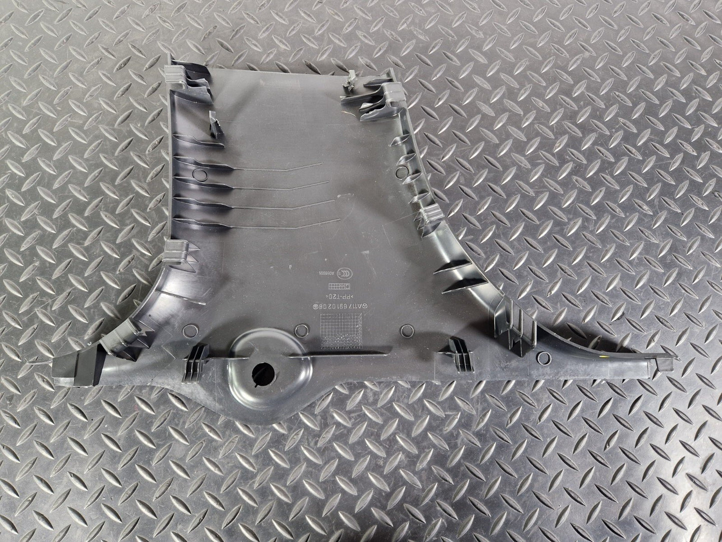 13-19 MERCEDES BENZ CLA C117 AMG OEM DRIVER SIDE LOWER B PILLAR TRIM A1176910208