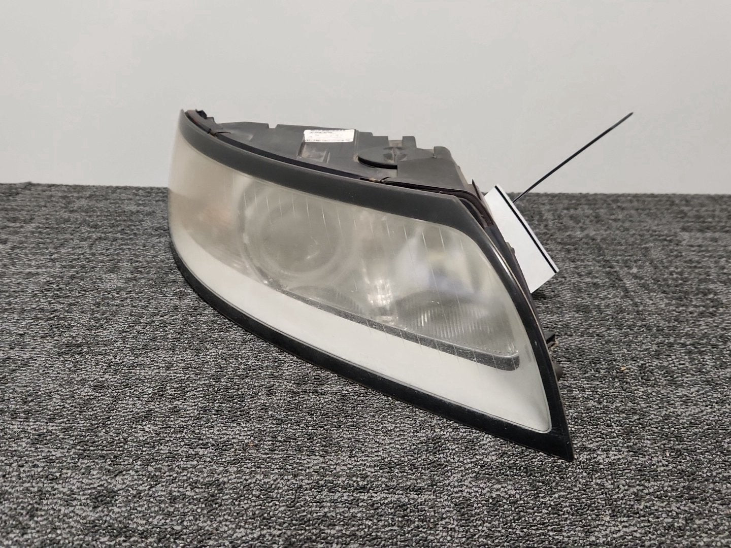 Volvo S40 MK2 (MS) Saloon Genuine Front Right O/S Driver Headlight 30763040